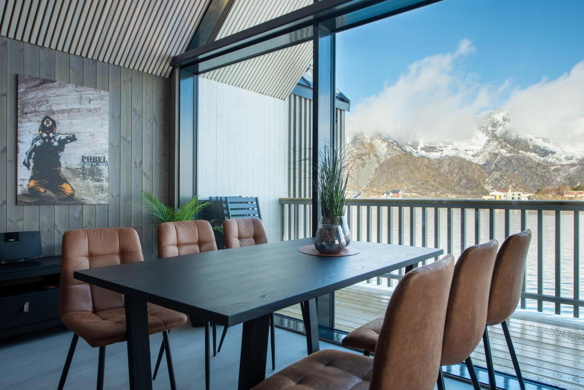 Cornerview Apartment Henningsvær Kültér fotó